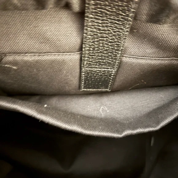 Gucci Black and Gold Tiger Motif Men's Backpack - Picture 13 of 15